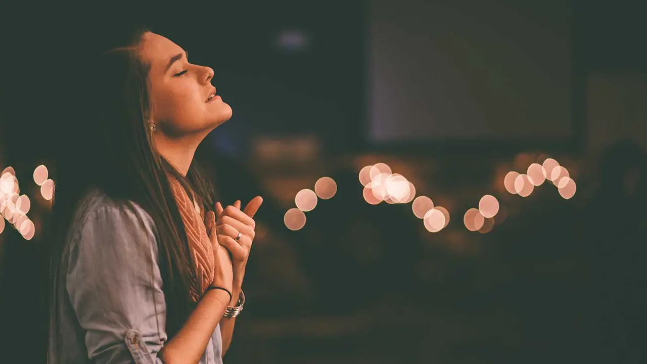 Reconheça sua fraqueza diante de Deus.